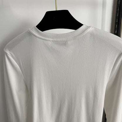 Pleated, fitted long sleeves