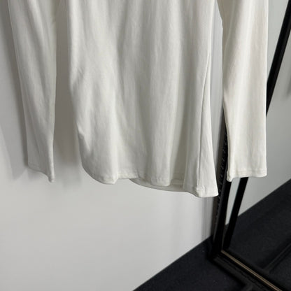 Pleated, fitted long sleeves