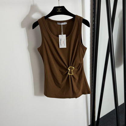 Pleated, slim-fit ribbed vest