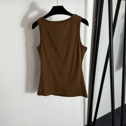 Pleated, slim-fit ribbed vest