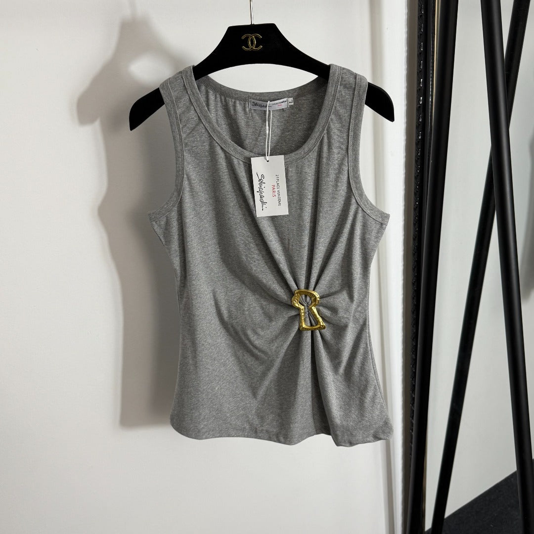 Pleated, slim-fit ribbed vest