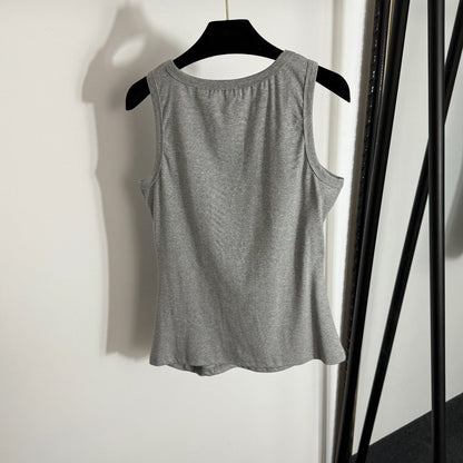 Pleated, slim-fit ribbed vest