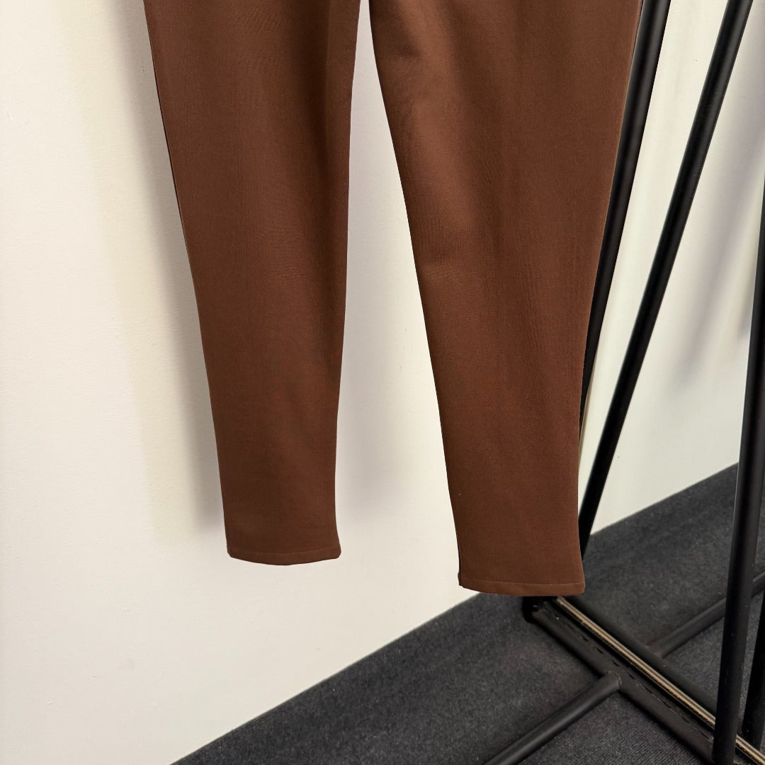 Slim-fitting leggings