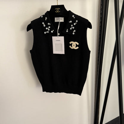 Located Knit Vest
