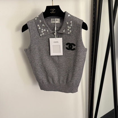 Located Knit Vest