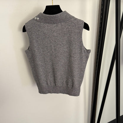 Located Knit Vest