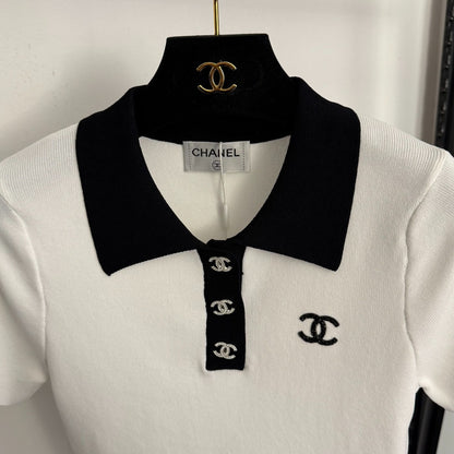 Polo collar short-sleeved top