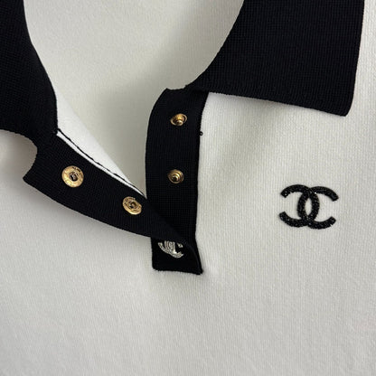 Polo collar short-sleeved top