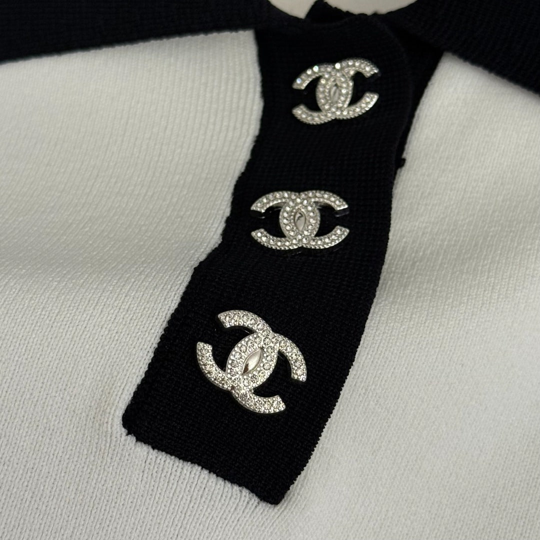 Polo collar short-sleeved top