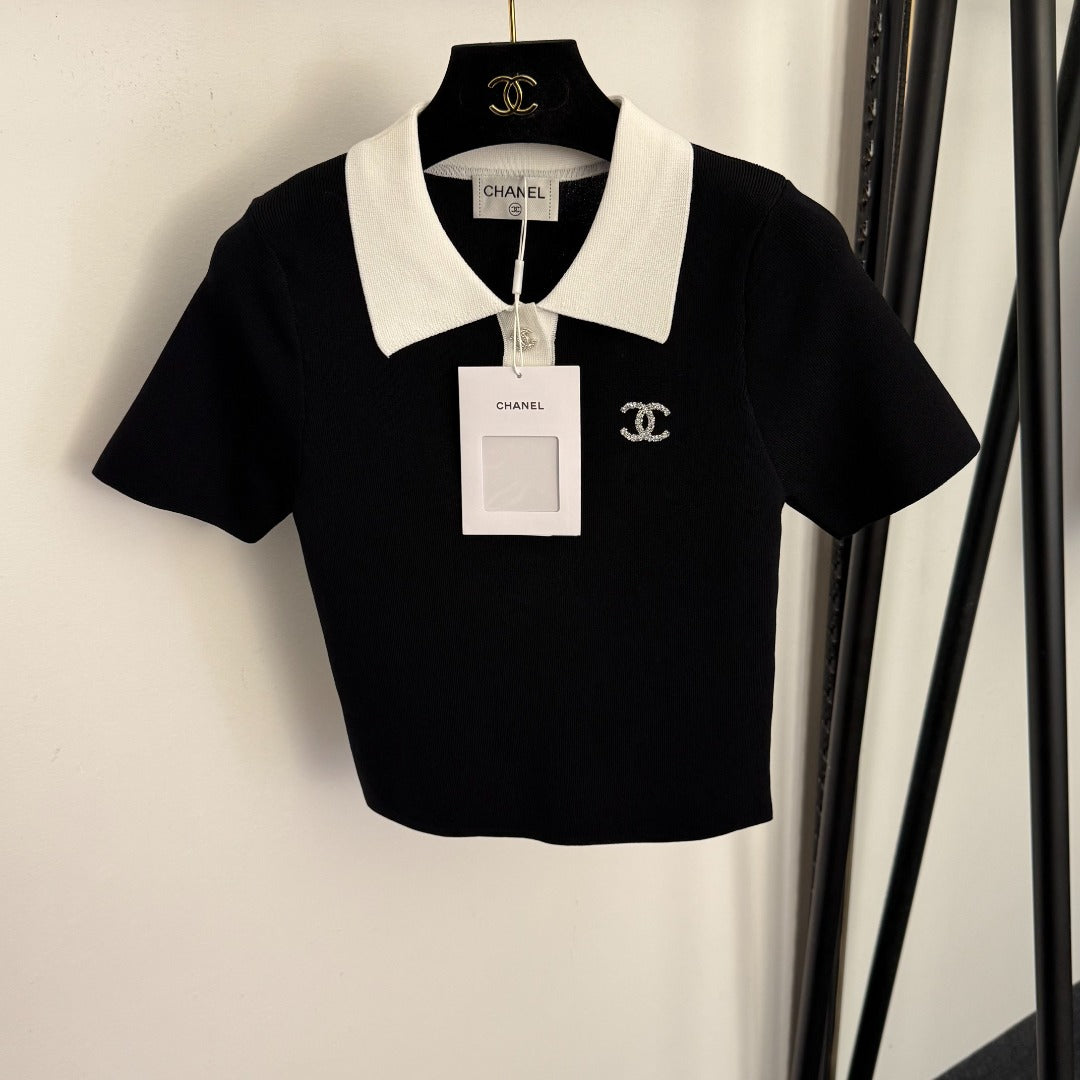 Polo collar short-sleeved top
