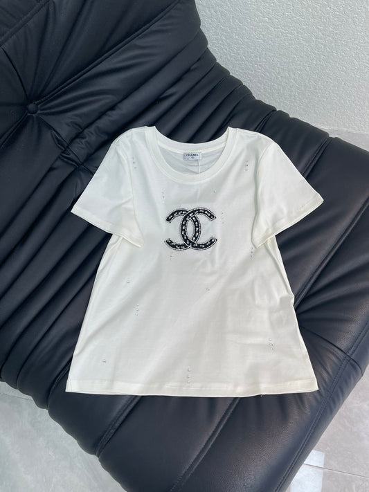 Hand-beaded, heavy-duty T-shirt