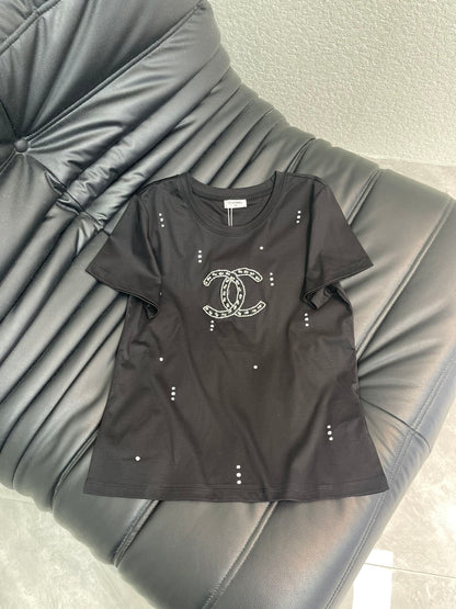 Hand-beaded, heavy-duty T-shirt
