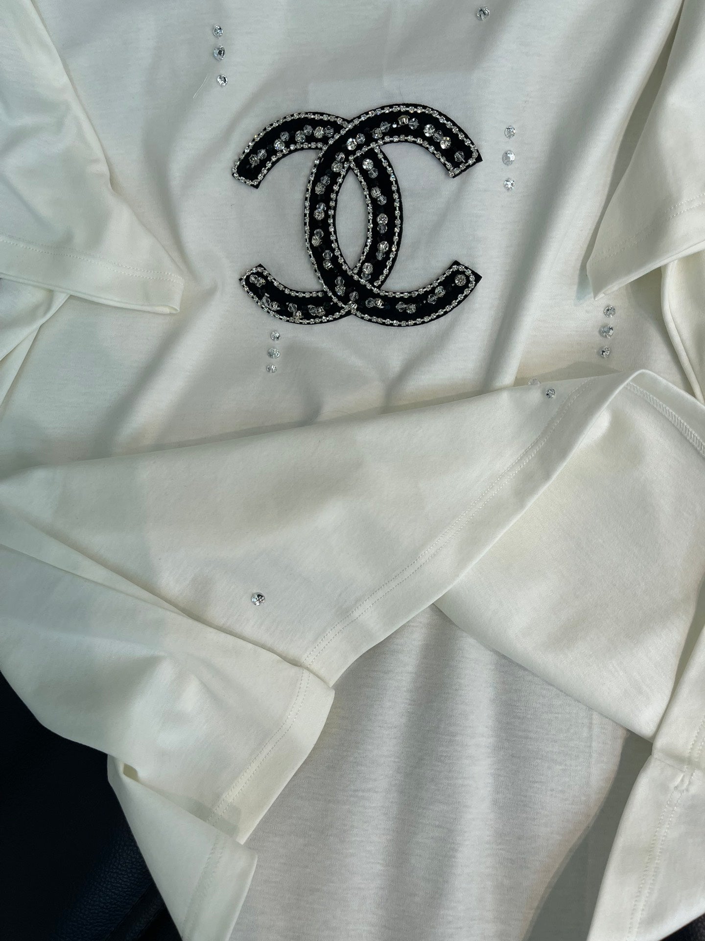 Hand-beaded, heavy-duty T-shirt