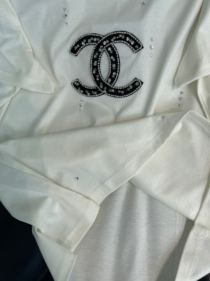 Hand-beaded, heavy-duty T-shirt