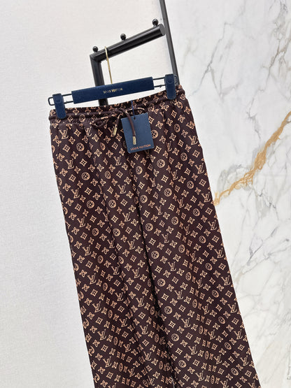 Elastic waist straight-leg pants
