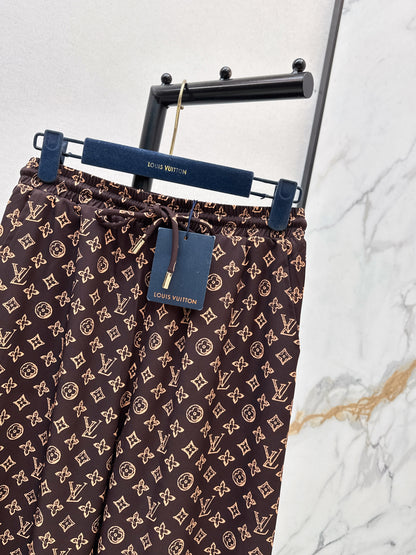 Elastic waist straight-leg pants