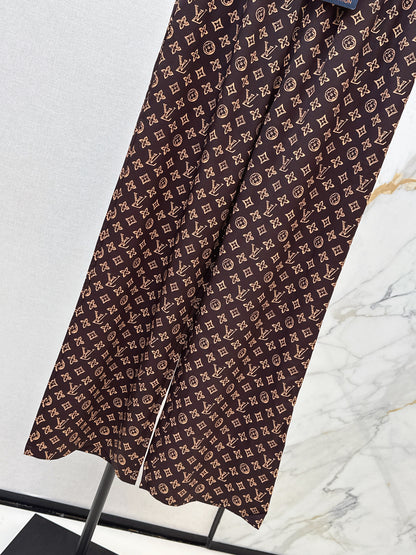 Elastic waist straight-leg pants
