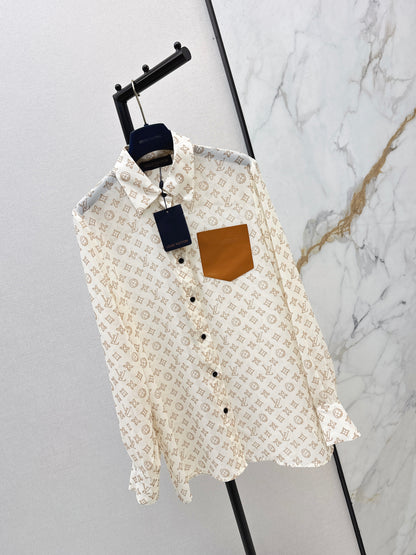 Loose-fitting shirt