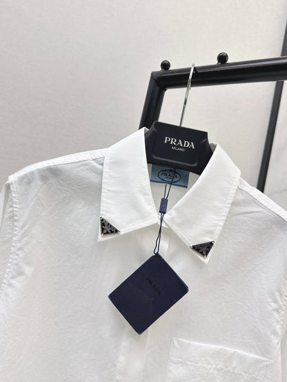 Triangle logo loose-fitting shirt