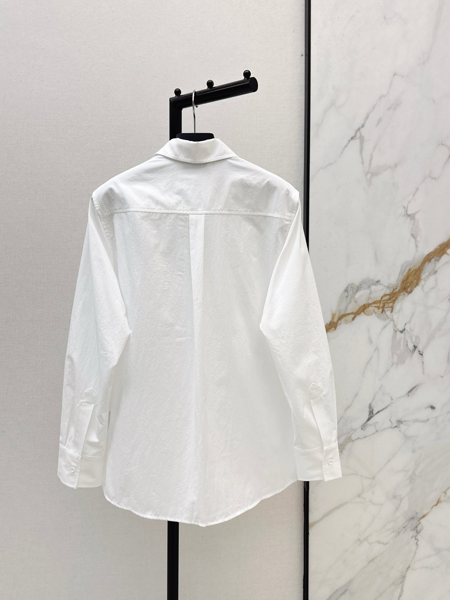 Triangle logo loose-fitting shirt
