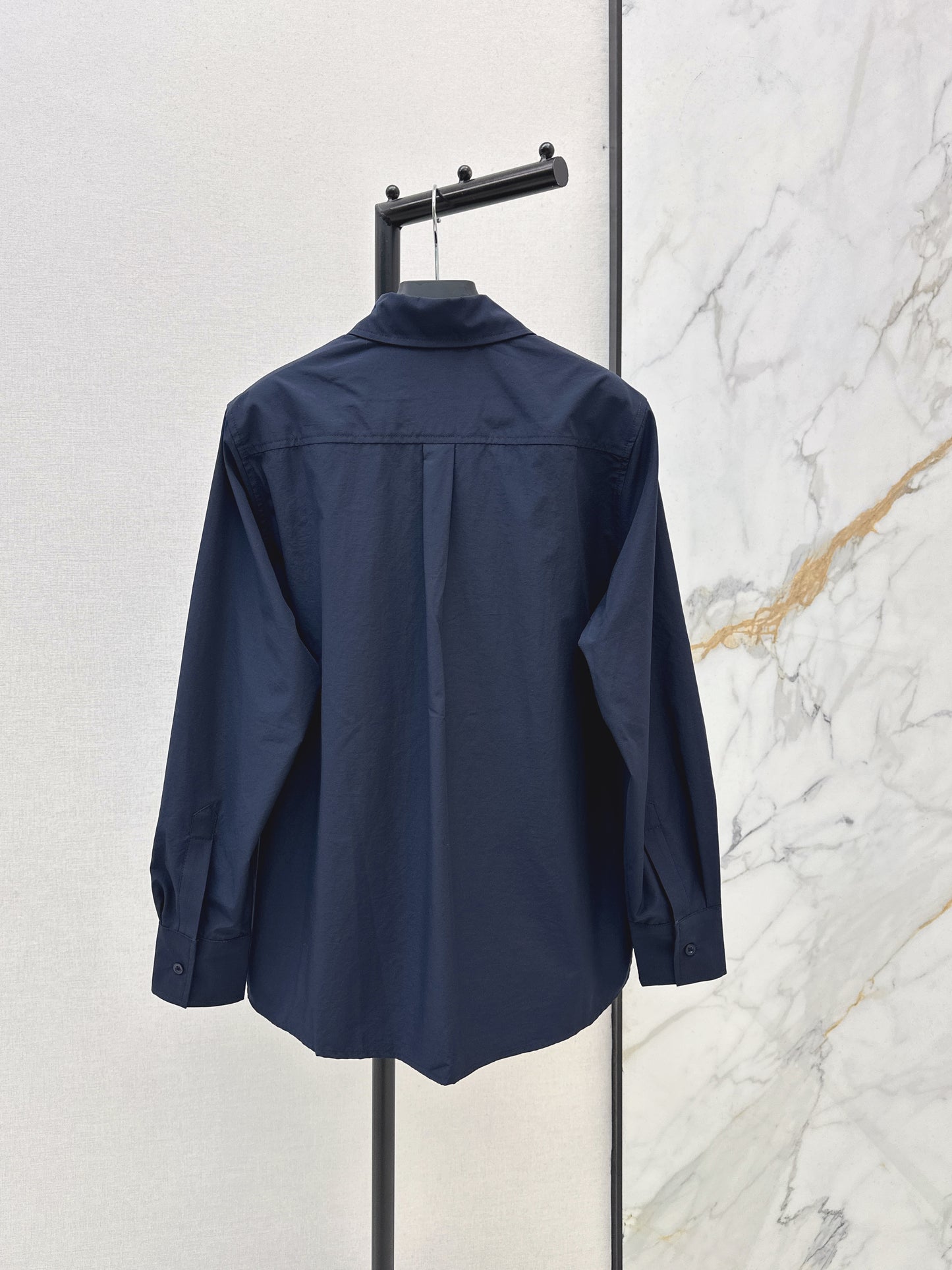 Triangle logo loose-fitting shirt