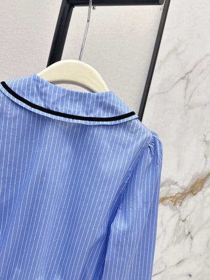 Short-sleeved collared shirt