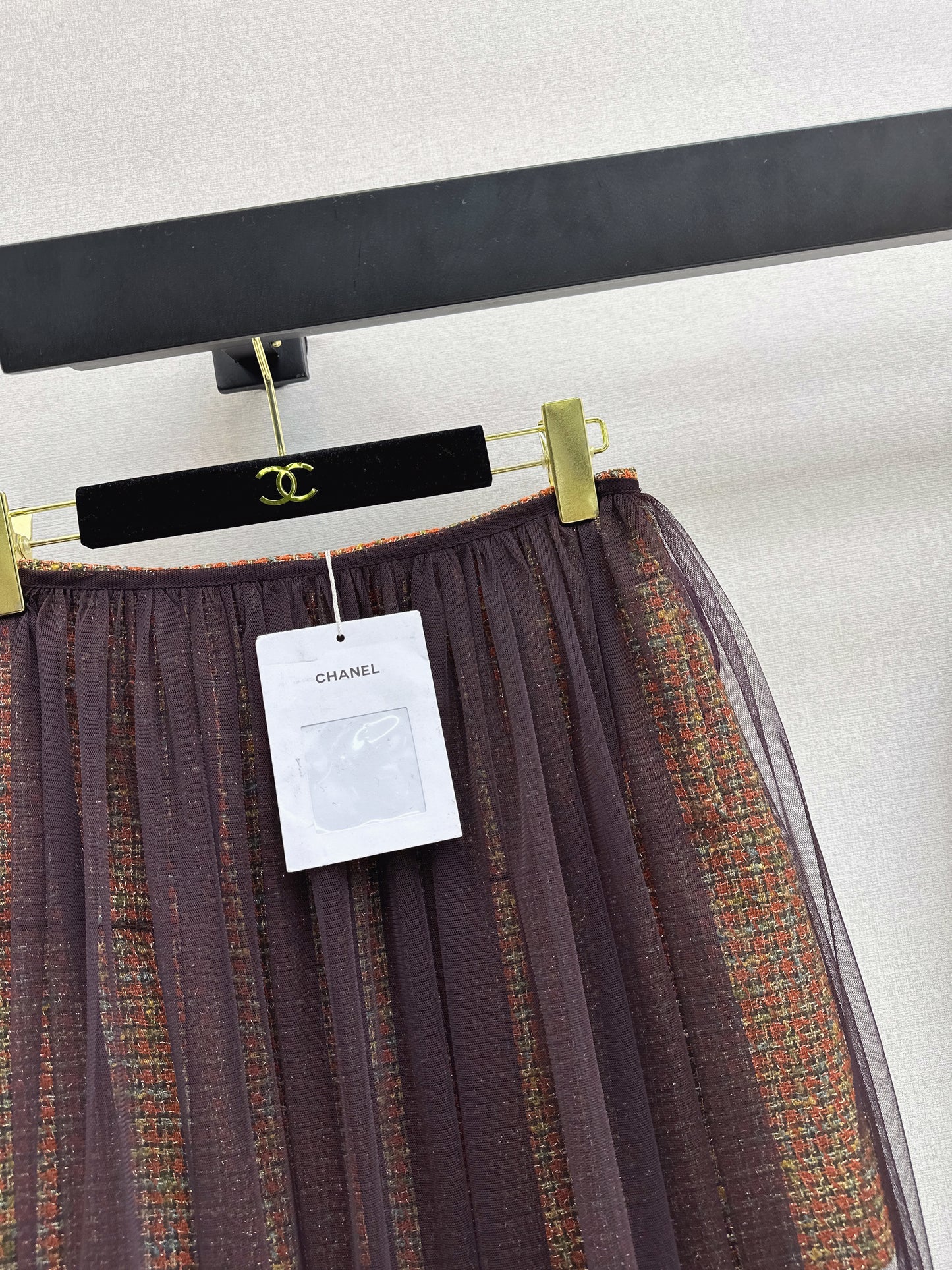 Two-piece set: woven midi skirt + mesh maxi skirt