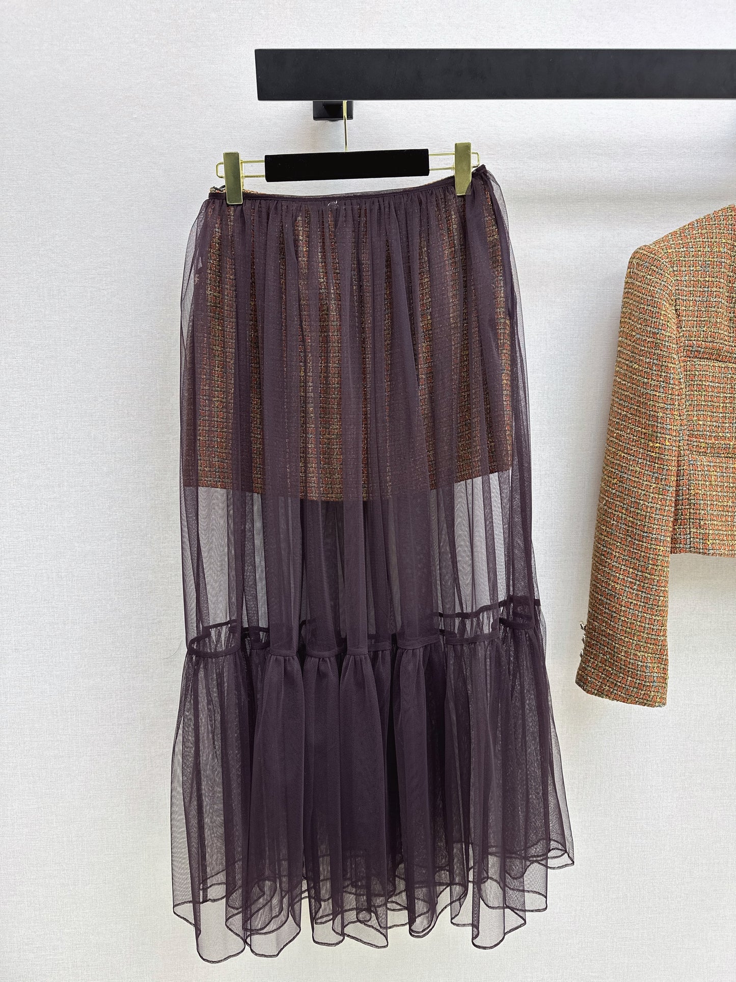 Two-piece set: woven midi skirt + mesh maxi skirt