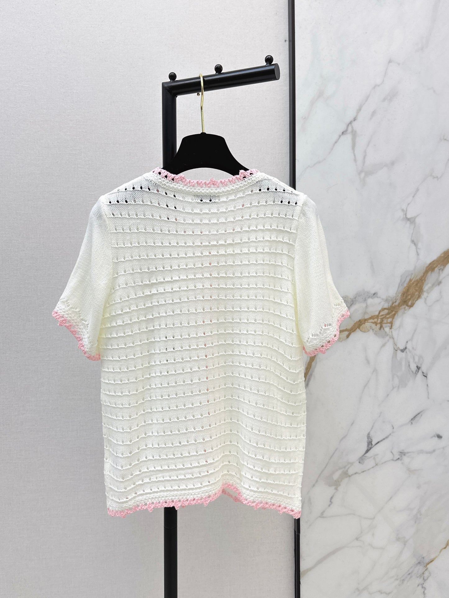 Color-blocked T-shirt