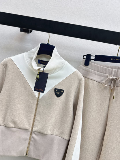 Color-blocked matching set