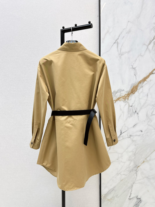 Double-pocket embroidered dress