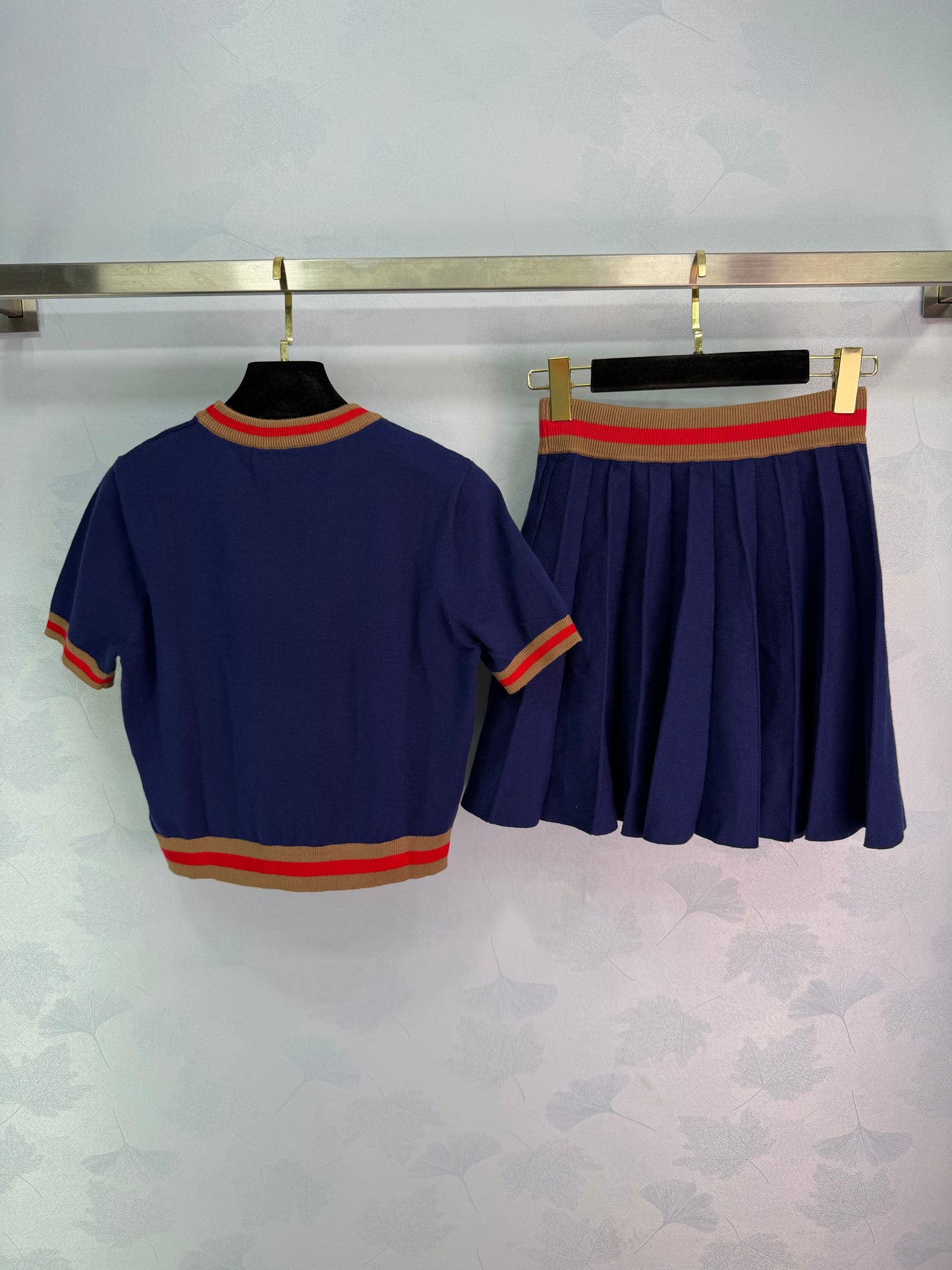 Color-blocked Set