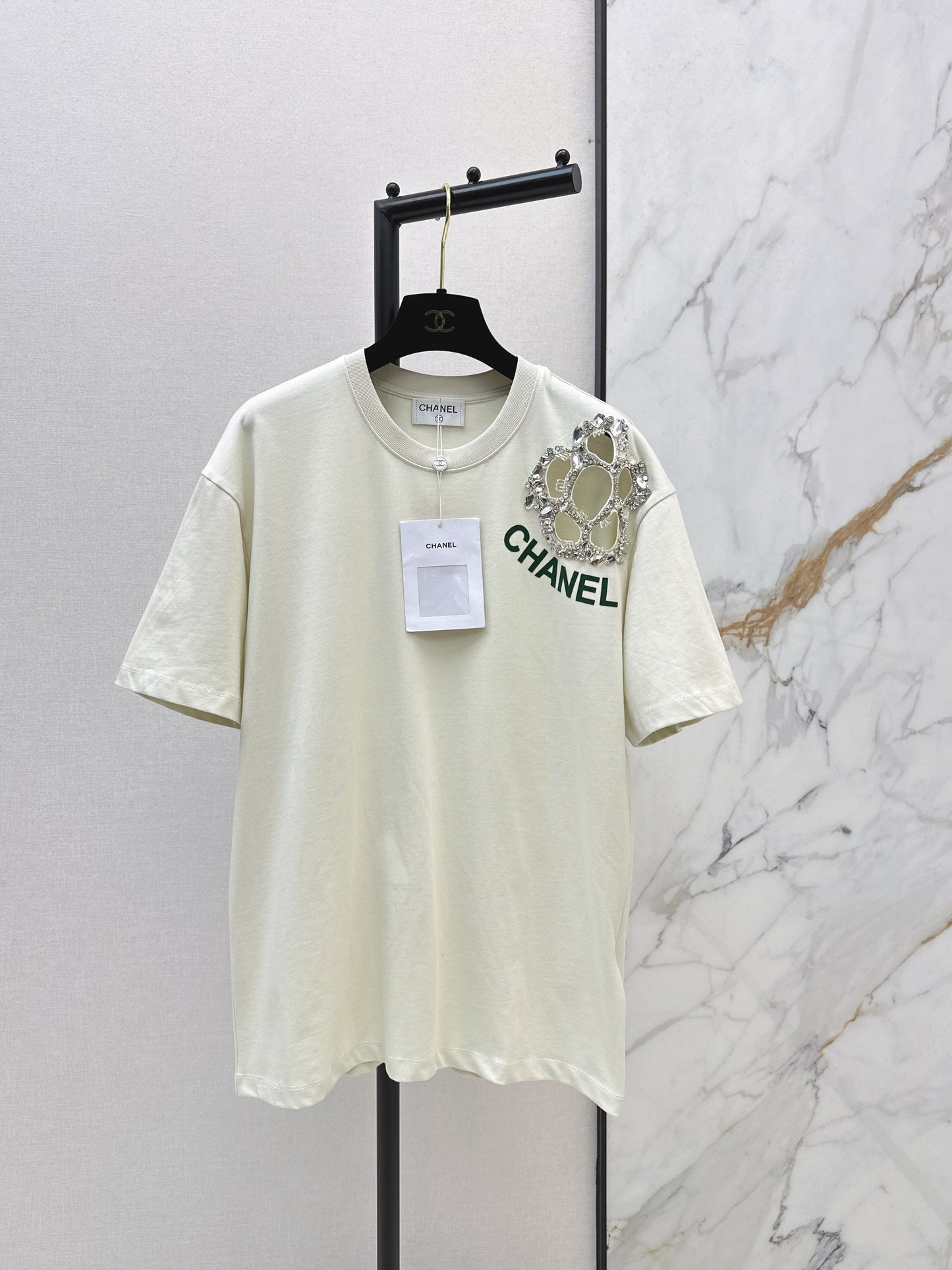 Floral Rhinestone Pattern T-shirt