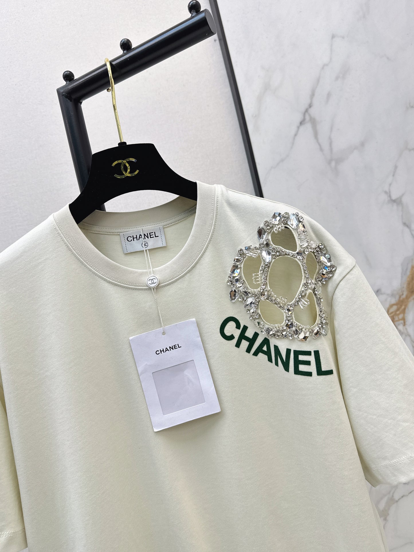 Floral Rhinestone Pattern T-shirt