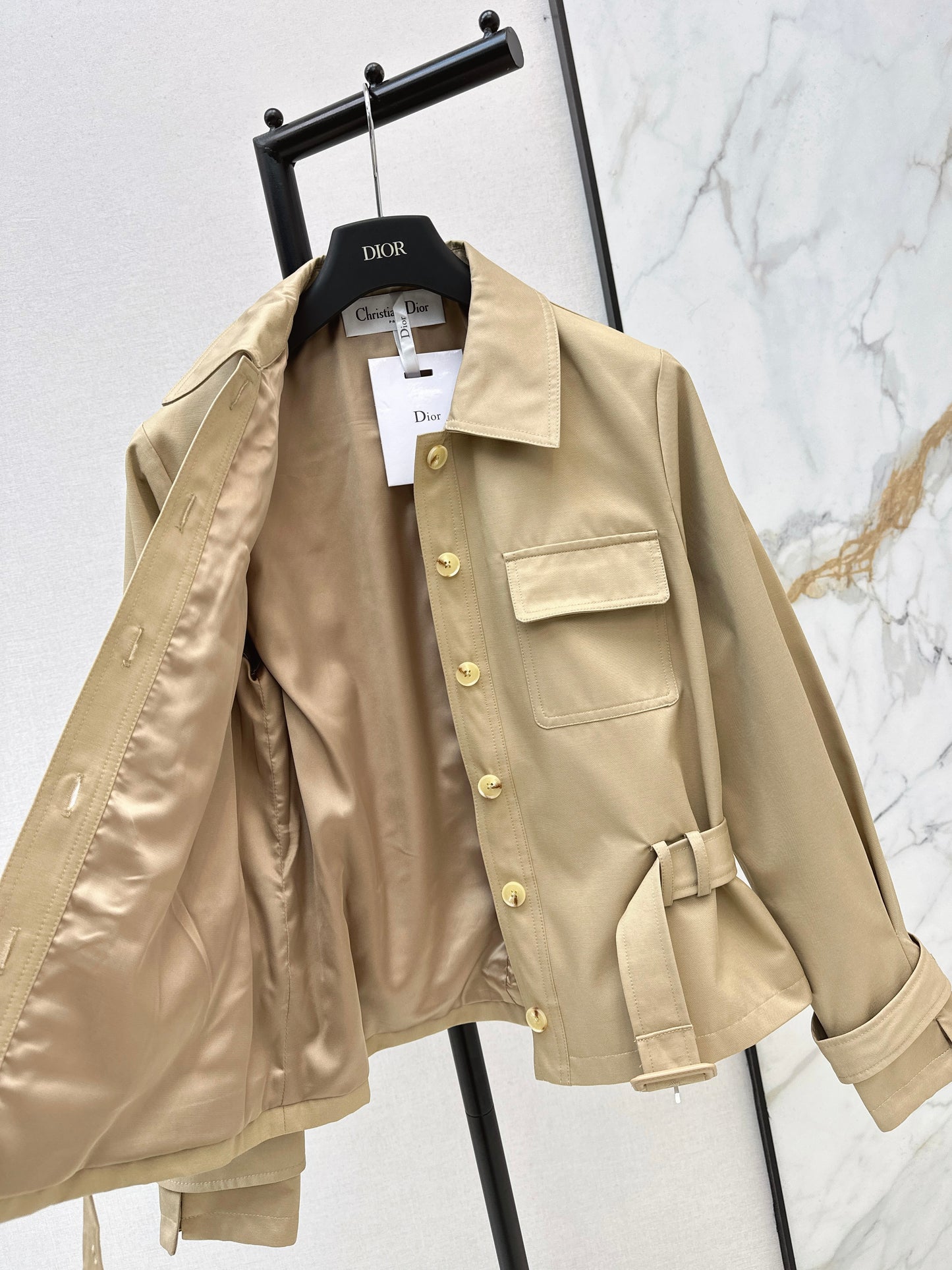 Waist-cinching trench coat