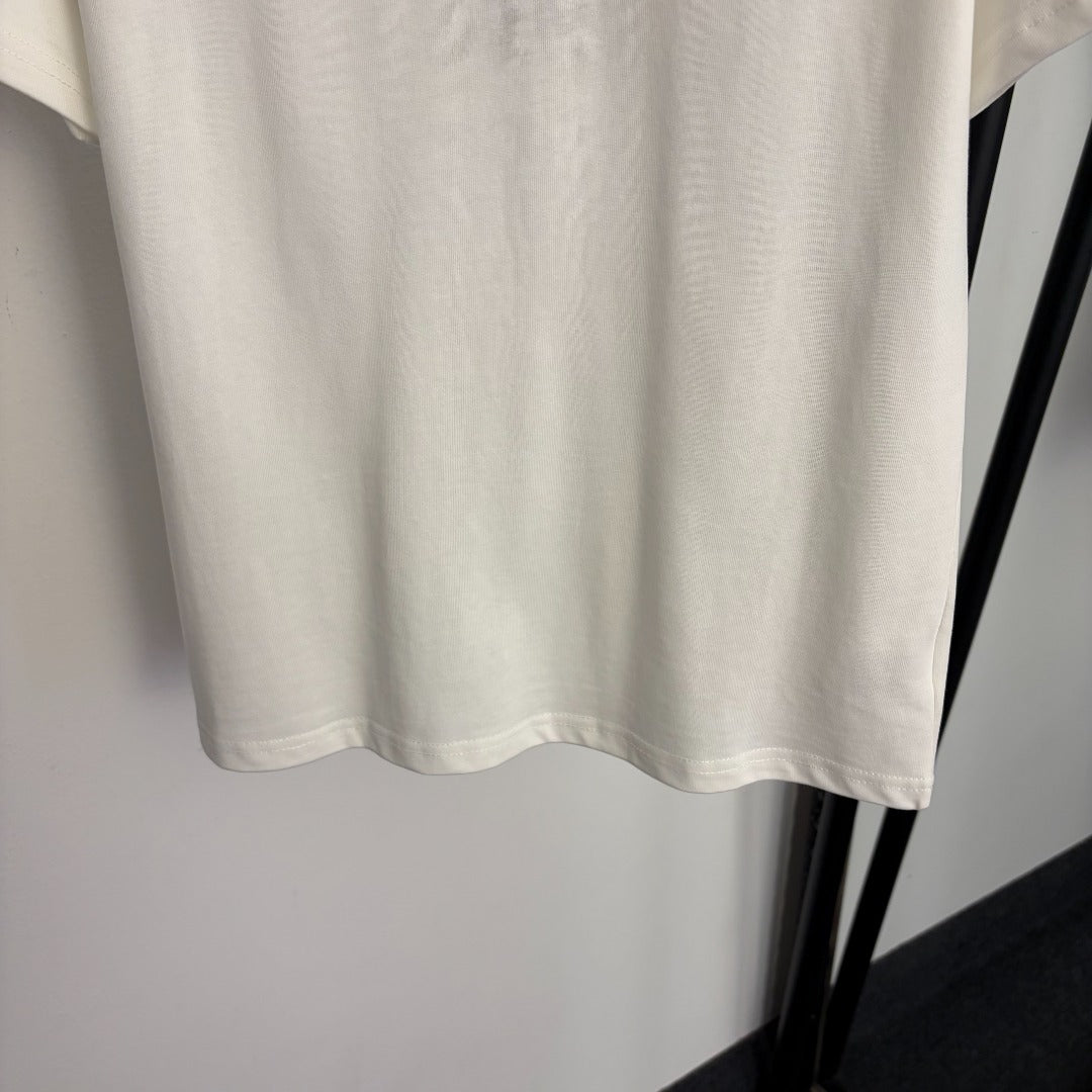 Pearl-studded T-shirt
