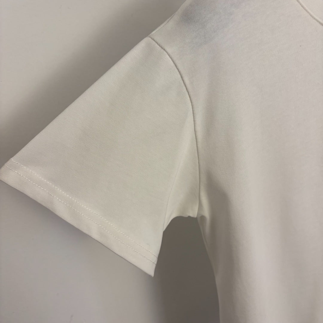 Pearl-studded T-shirt