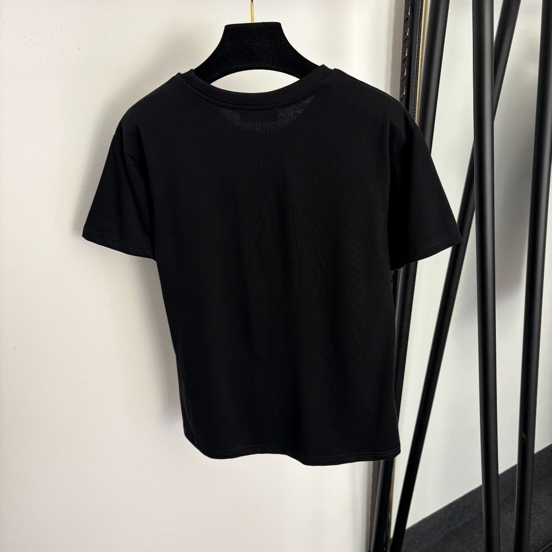Pearl-studded T-shirt