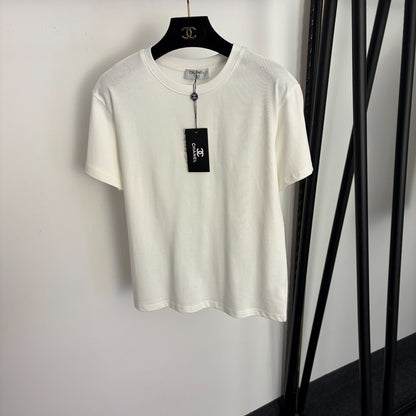 Pearl-studded T-shirt