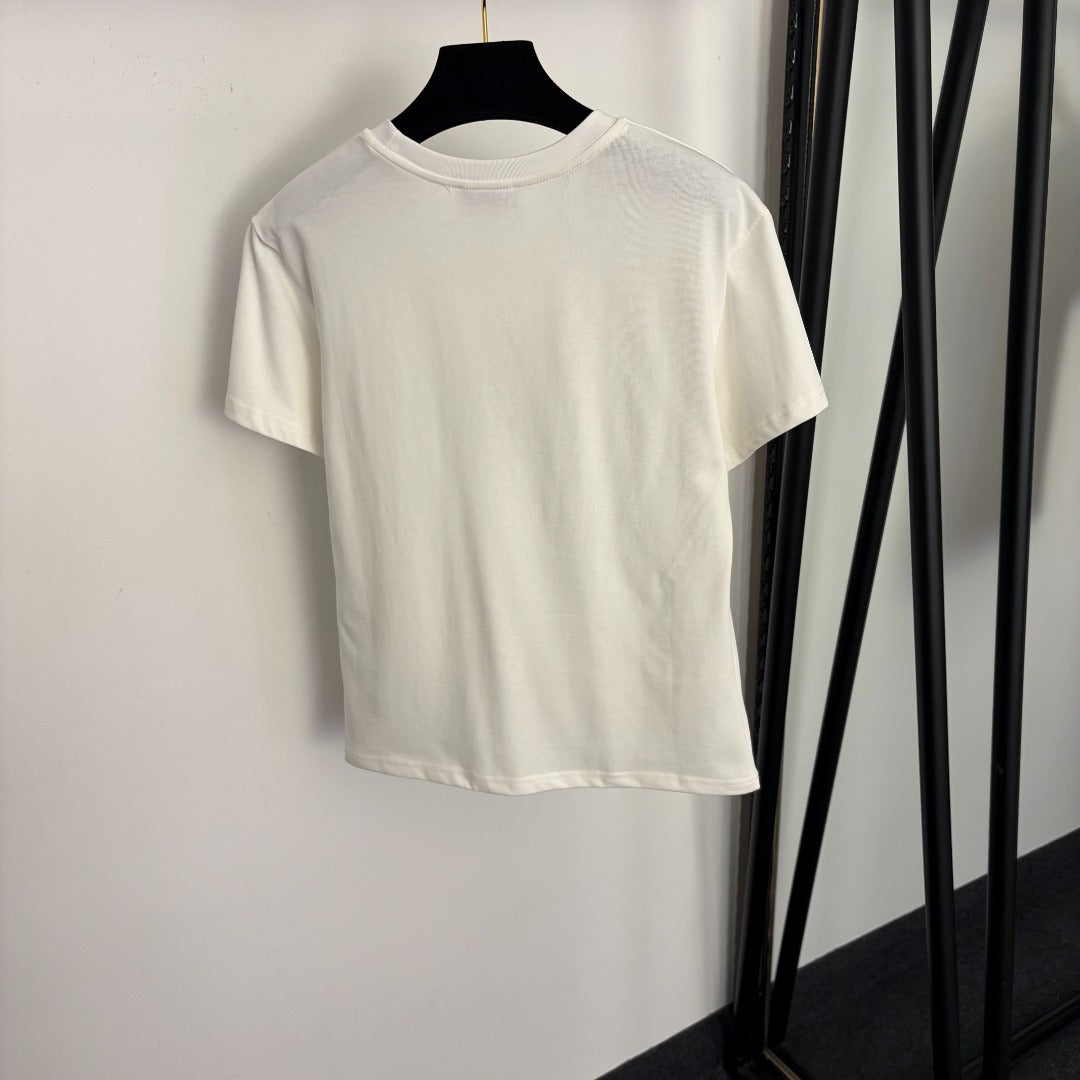 Pearl-studded T-shirt