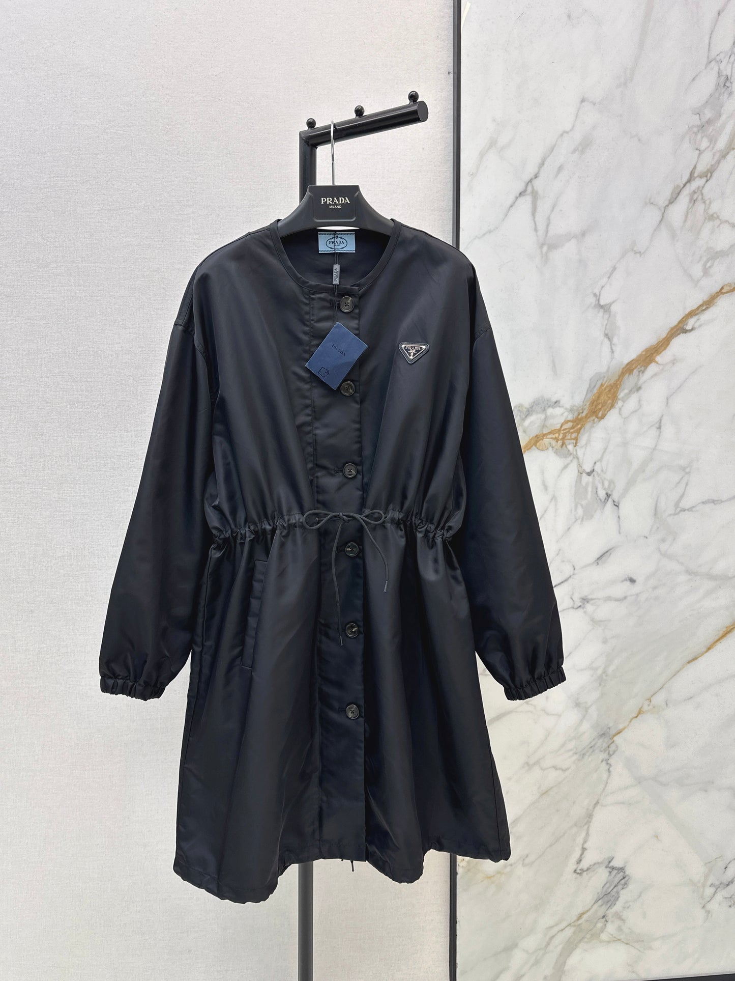 Nylon zip-up single-breasted jacket