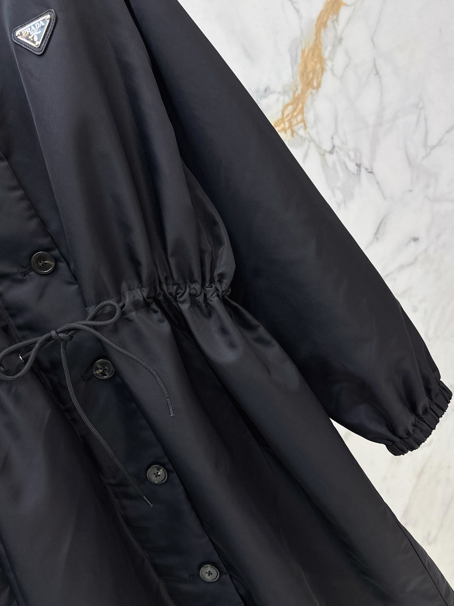 Nylon zip-up single-breasted jacket