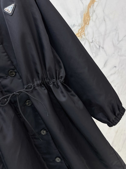 Nylon zip-up single-breasted jacket