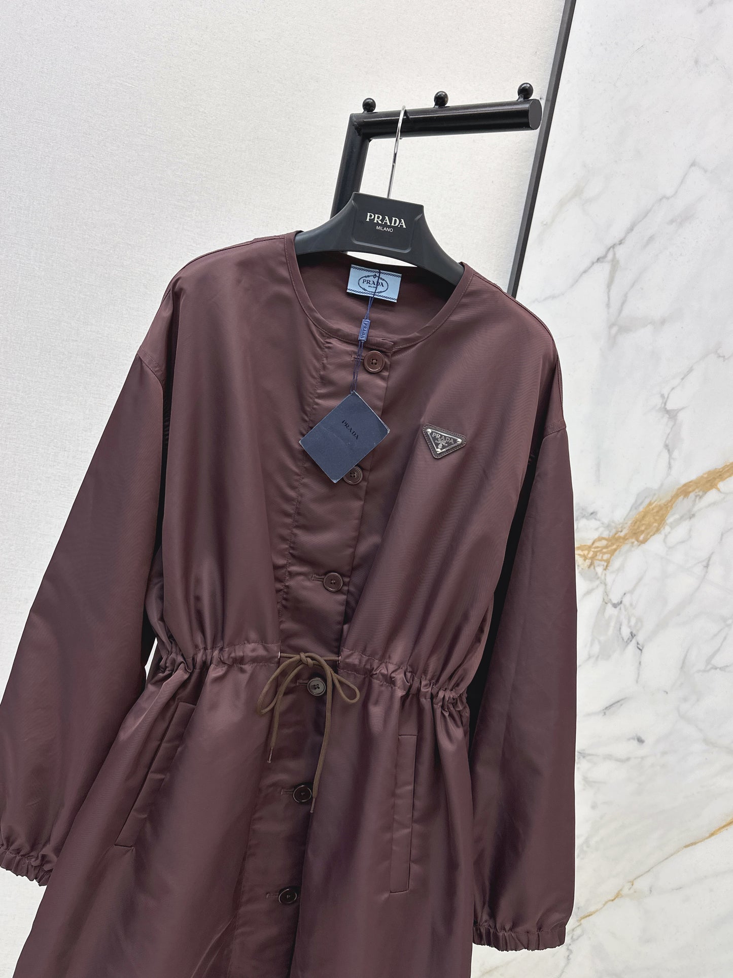 Nylon zip-up single-breasted jacket