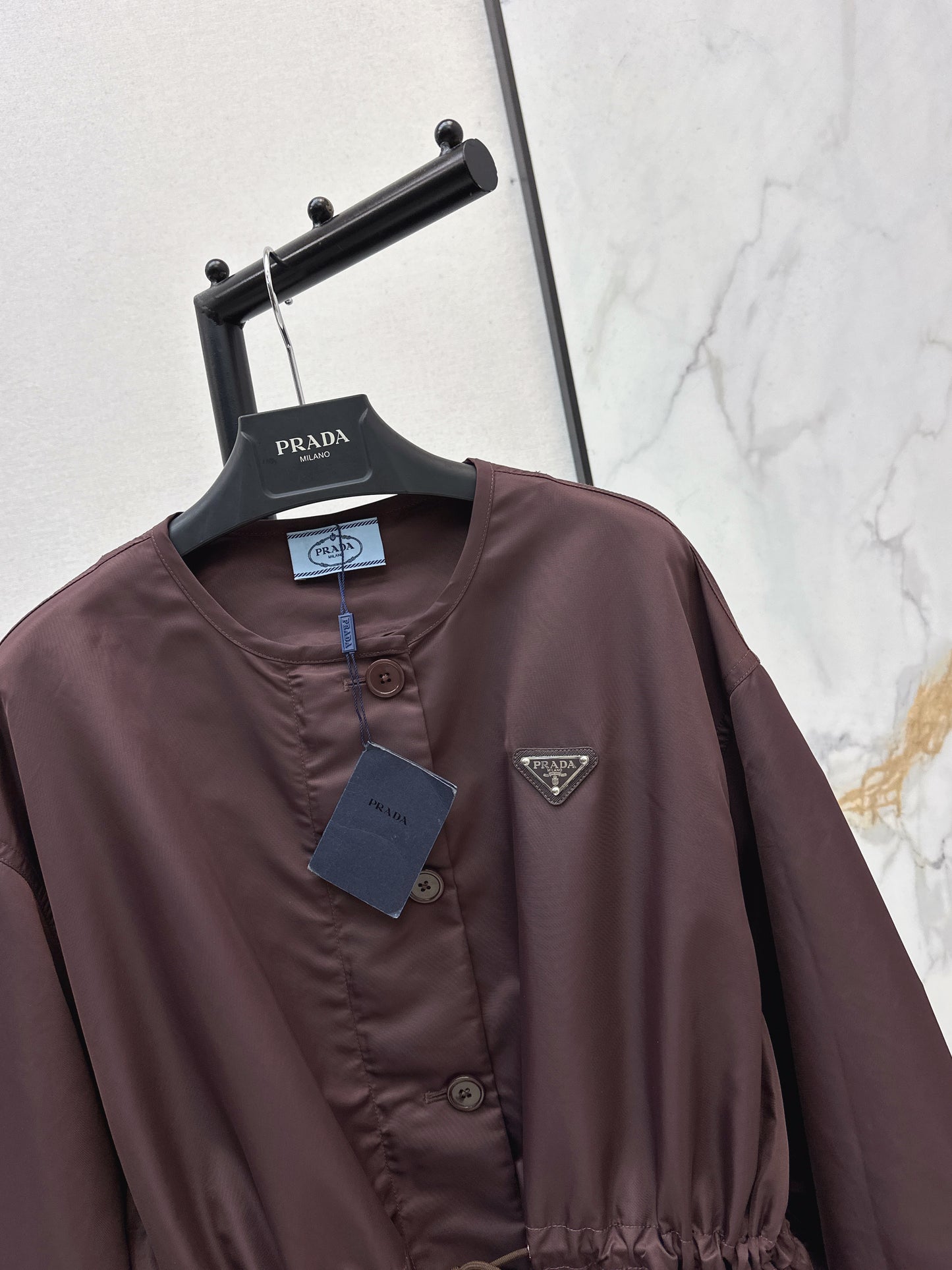 Nylon zip-up single-breasted jacket