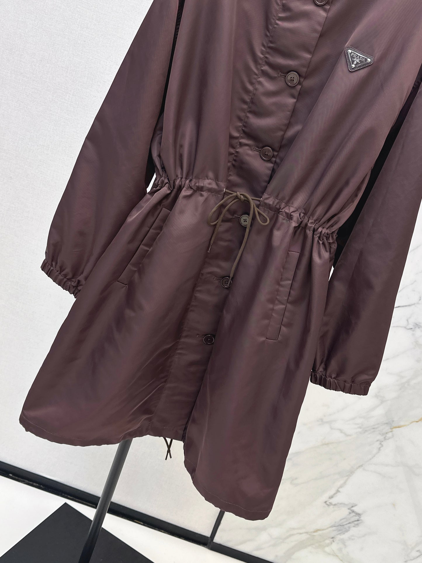 Nylon zip-up single-breasted jacket