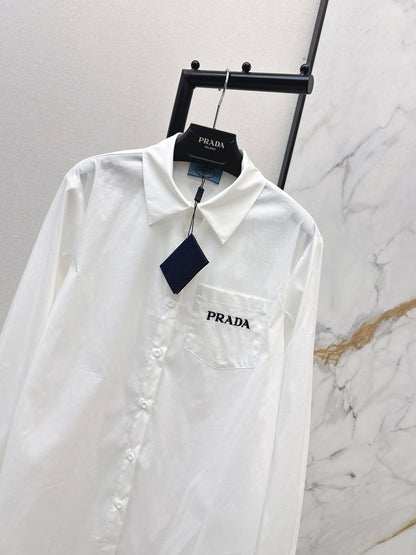 Letter-decorated shirt
