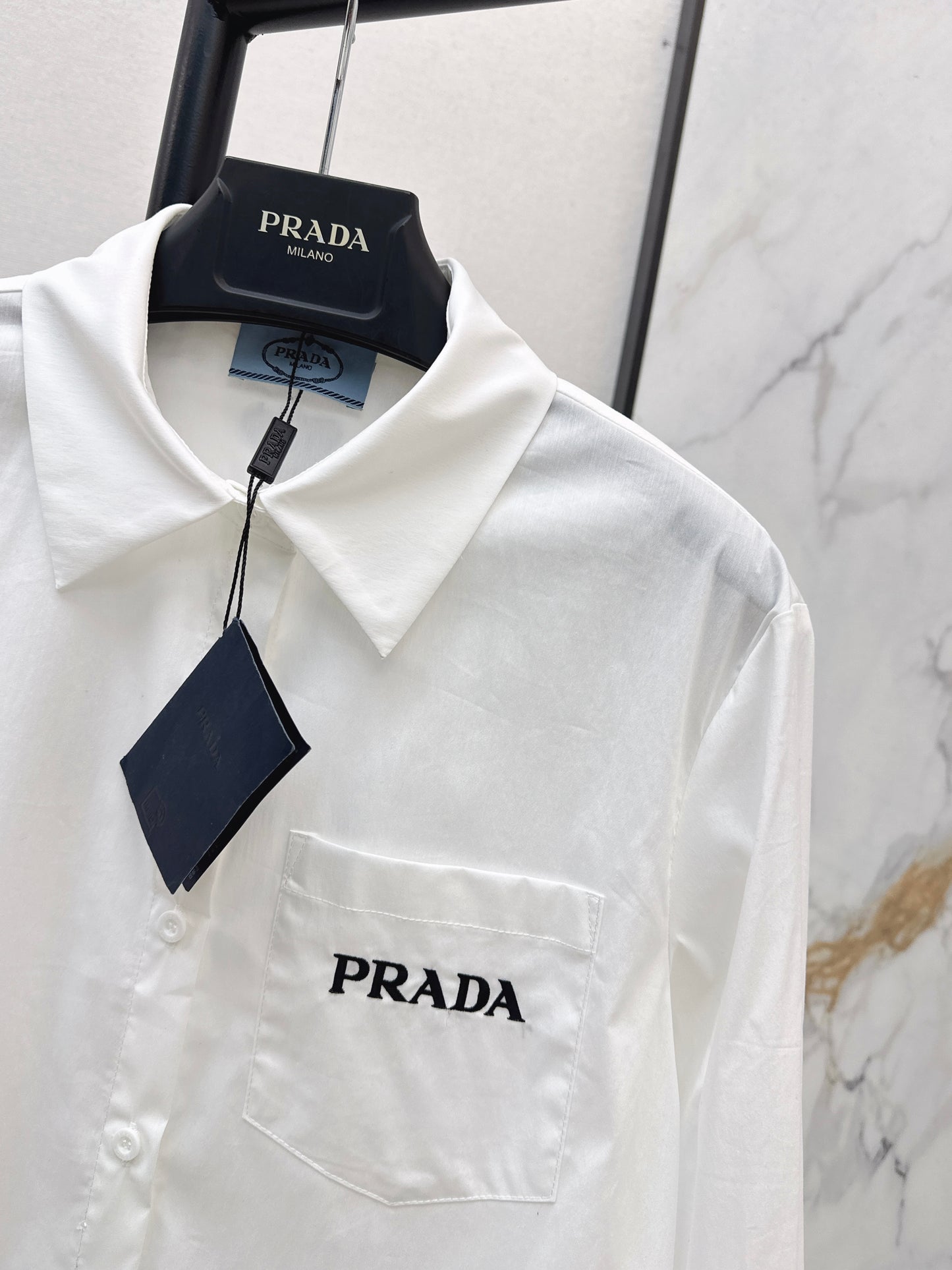 Letter-decorated shirt