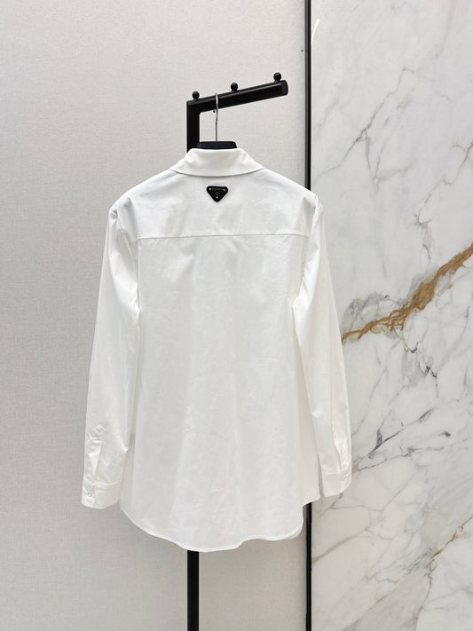 Letter-decorated shirt