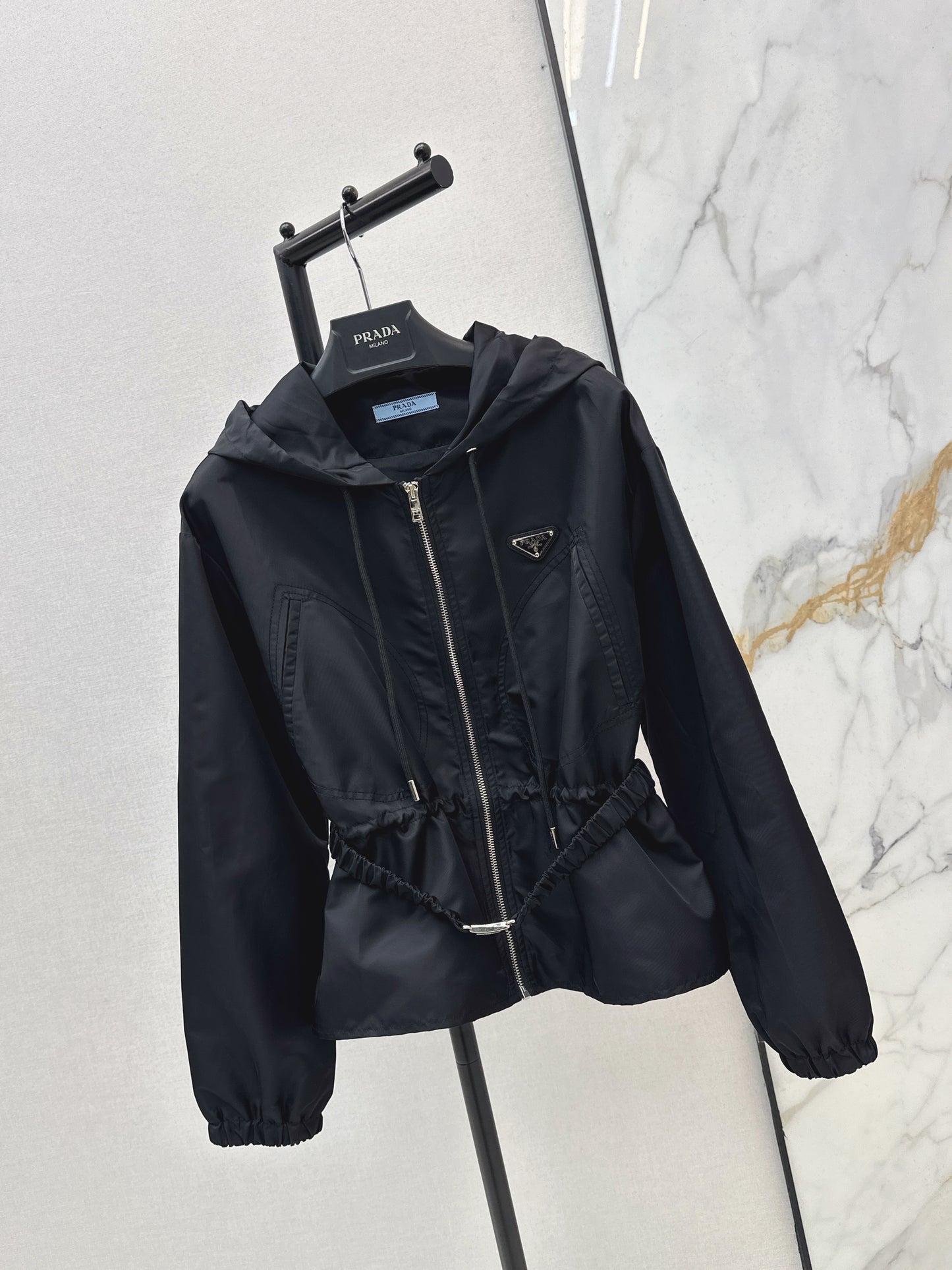 Triangle logo nylon jacket